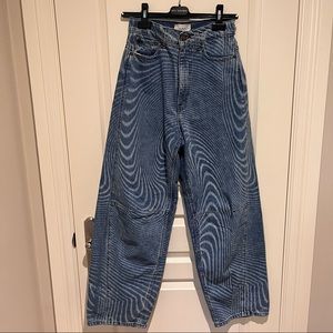 HIGH RISE EXTREME BAGGY BDG JEANS - SIZE 25